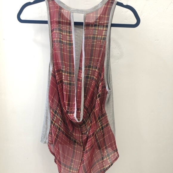 Abound Gray and Plaid Top Size Medium - Picture 4 of 4